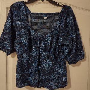 Old Navy Size Medium top